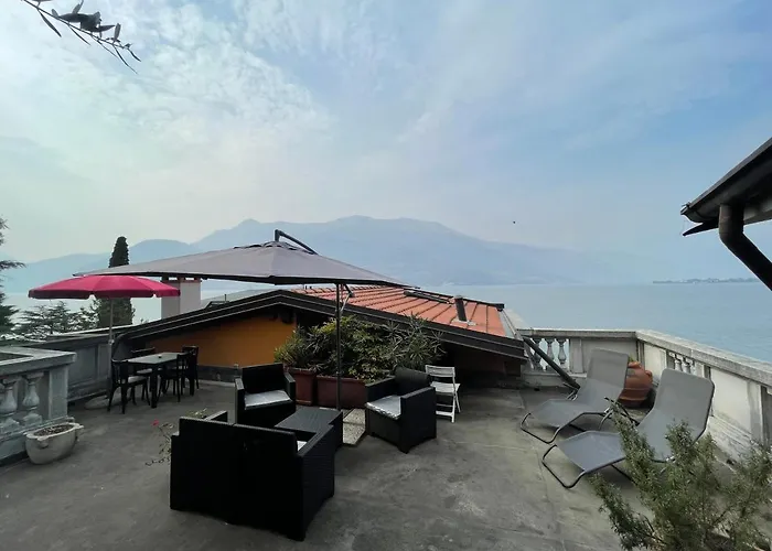 בית נופש Suitecastlelakeview 3 *